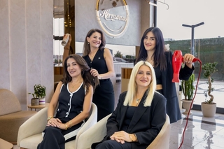 “Bir Gelinin Hayali: Hermanas Hair & Makeup ile Düğün Gününde Işıldamak”