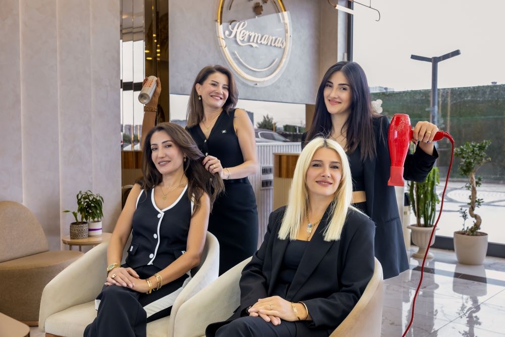 “Bir Gelinin Hayali: Hermanas Hair & Makeup ile Düğün Gününde Işıldamak”